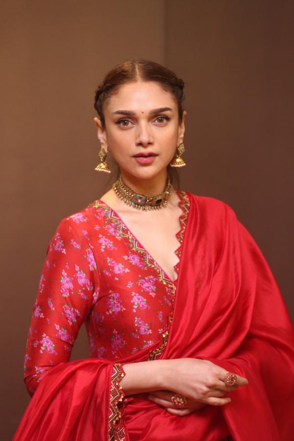 aditi-rao-hydari-interview-15.jpg