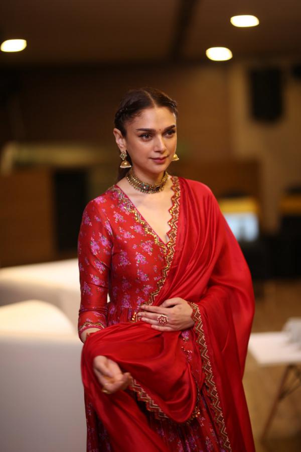 aditi-rao-hydari-interview-8.jpg