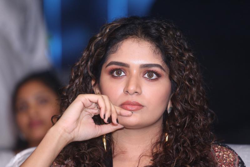 aditi-shankar-stills-2.jpg