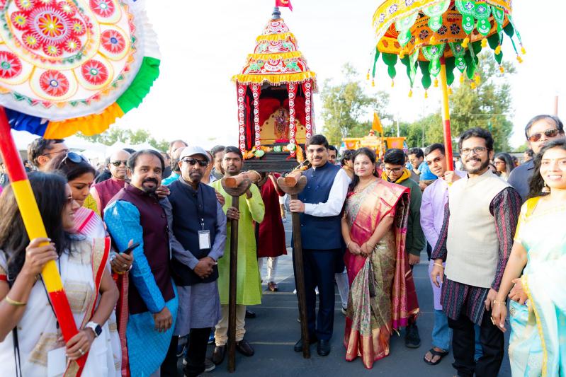 aia-celebrates-dussehra-diwali-dhamaka-2.jpg