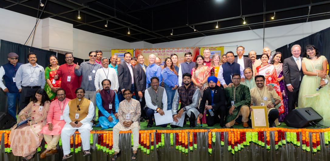 aia-celebrates-dussehra-diwali-dhamaka-3.jpg