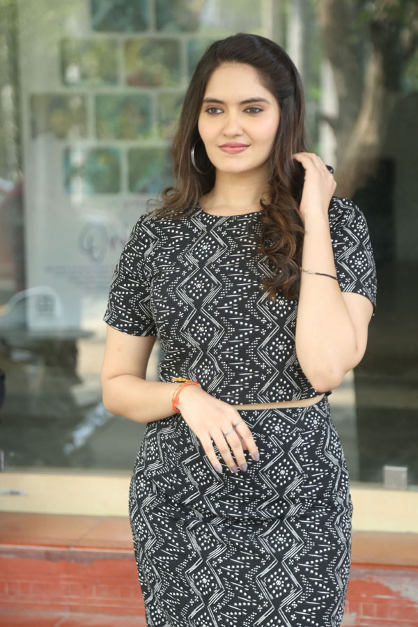 aira-stills-19.jpg