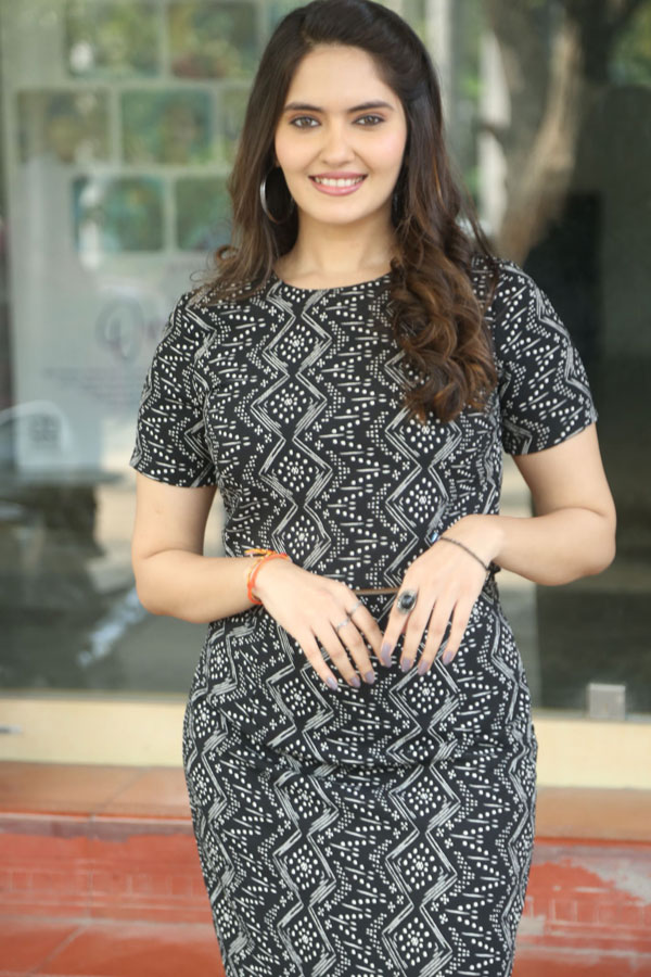 aira-stills-24.jpg