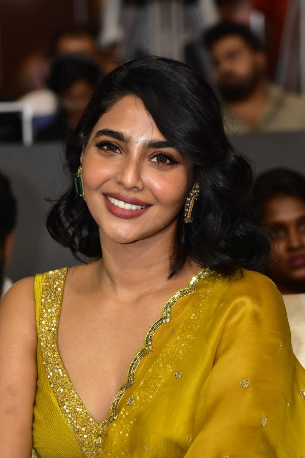 aishwarya-lekshmi-stills-2.jpg