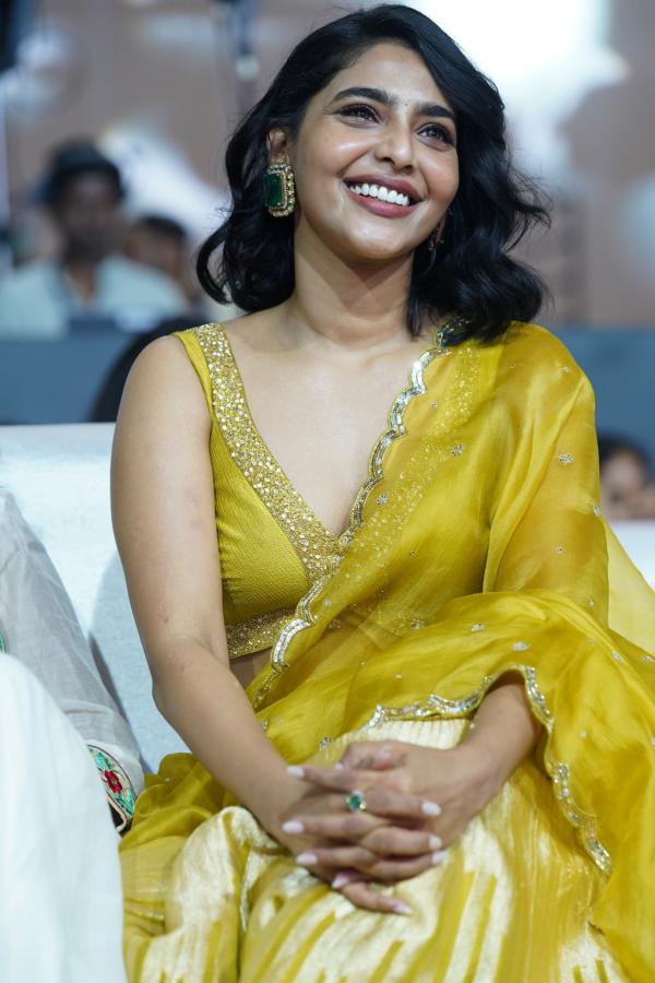 aishwarya-lekshmi-stills-7.jpg