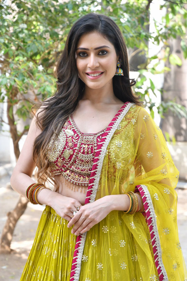 aiswarya-raj-stills-4.jpg