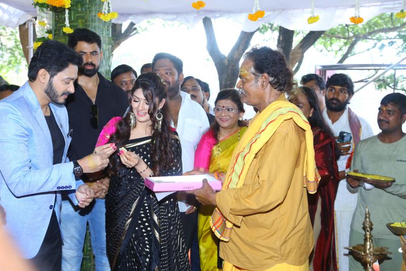 ajagartha-movie-opening-6.jpg