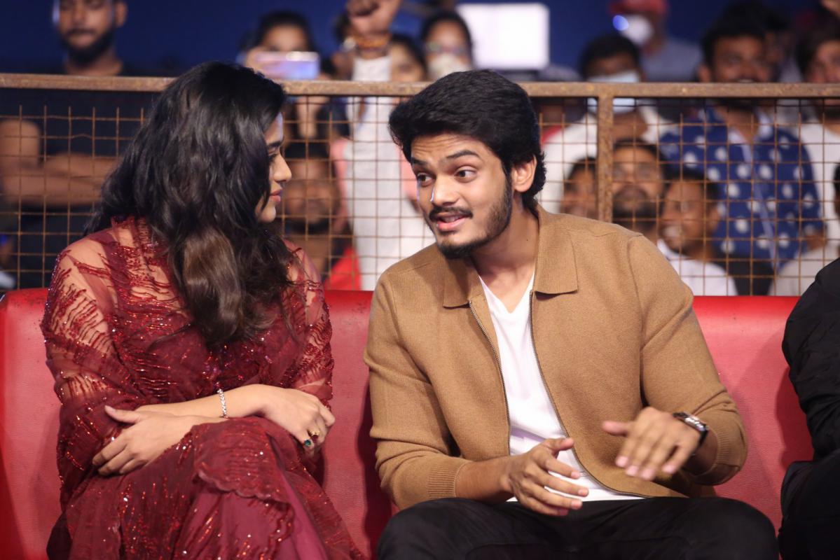 akash-puri-stills-15.jpg