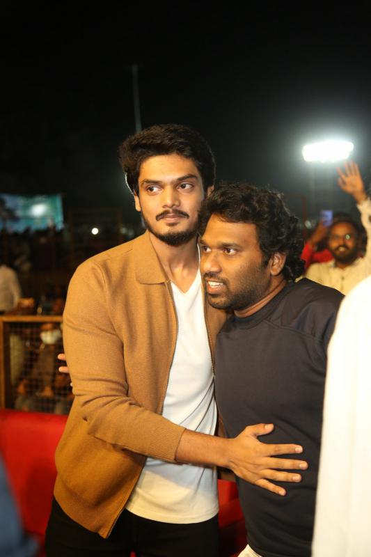 akash-puri-stills-4.jpg