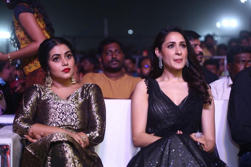 akhanda-100-days-kruthagnatha-sabha-1-13.jpg
