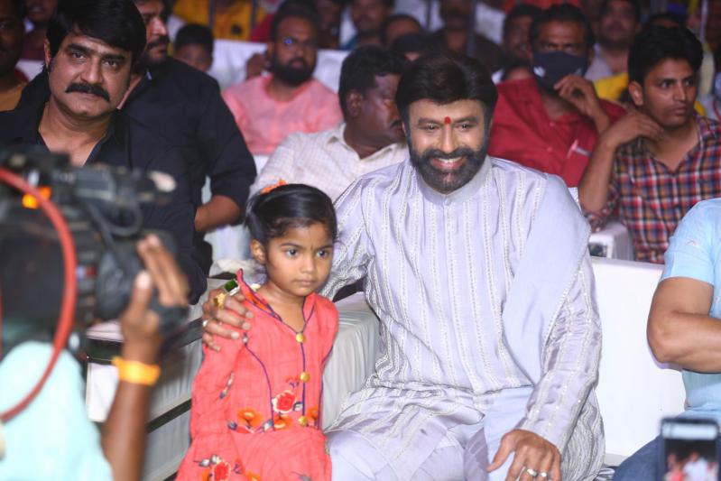 akhanda-100-days-kruthagnatha-sabha-1-7.jpg