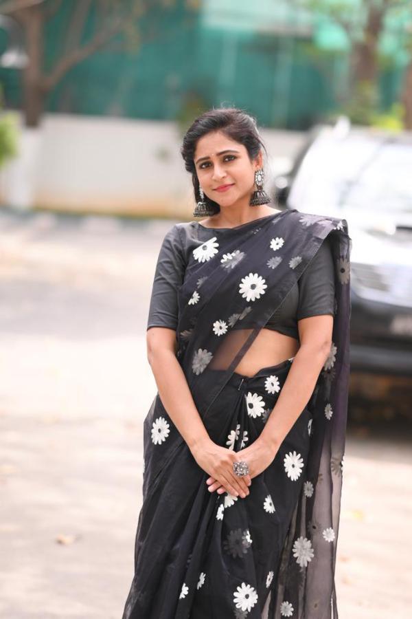 akshara-stills-9.jpg