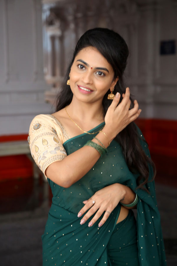 Alekhya Harika Stills