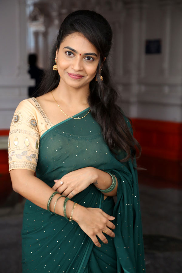 alekhya-harika-stills-3.jpg