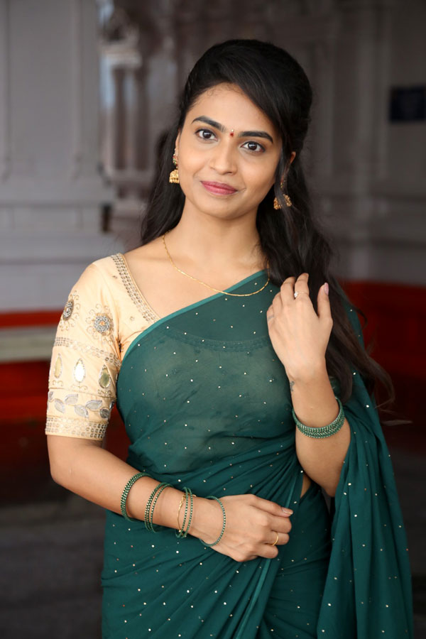 alekhya-harika-stills-6.jpg