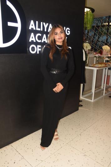 aliya-baig-academy-of-makeup-appoints-makeup-artist-mr-james-mac-inerney-5.jpg