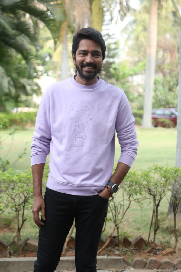 allari-naresh-stills-2-2.jpg