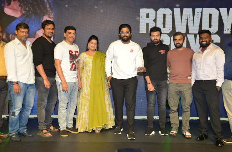 allu-arjun-launches-date-night-song-from-rowdy-boys-1.jpg