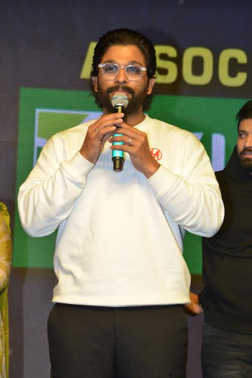 allu-arjun-launches-date-night-song-from-rowdy-boys-5.jpg