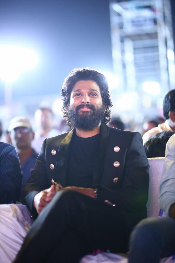 allu-arjun-stills-2-10.jpg