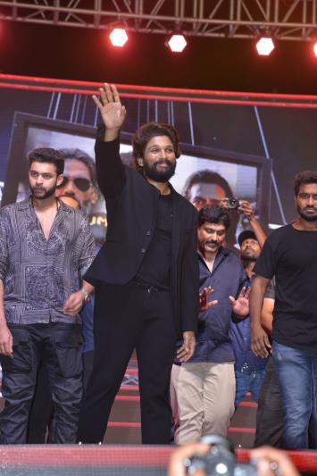 allu-arjun-stills-3-21.jpg
