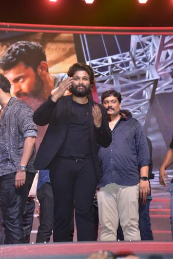 allu-arjun-stills-3-9.jpg