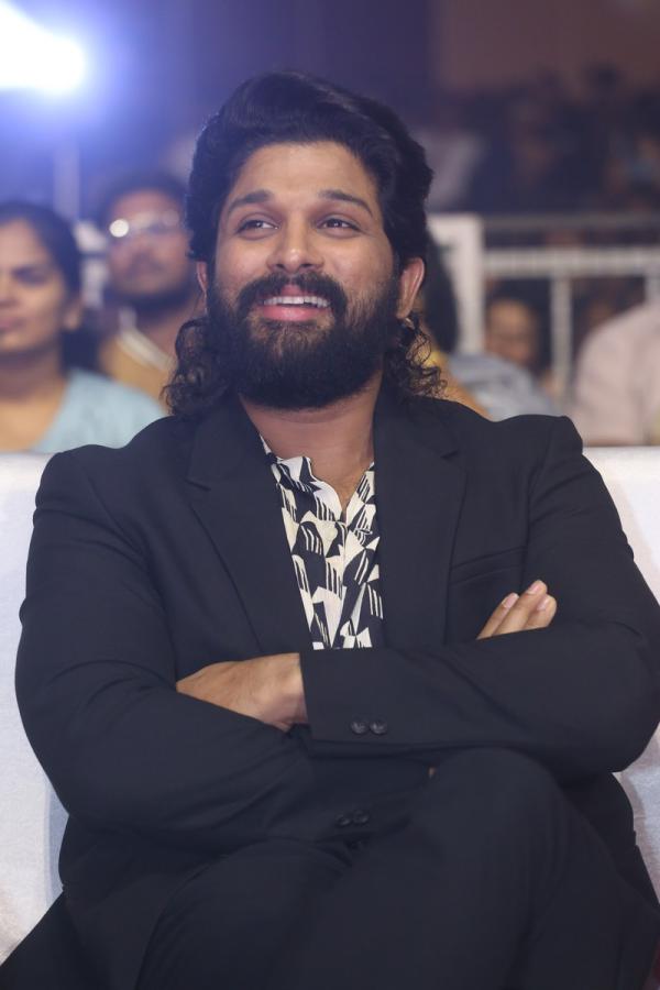 allu-arjun-stills-4-13.jpg