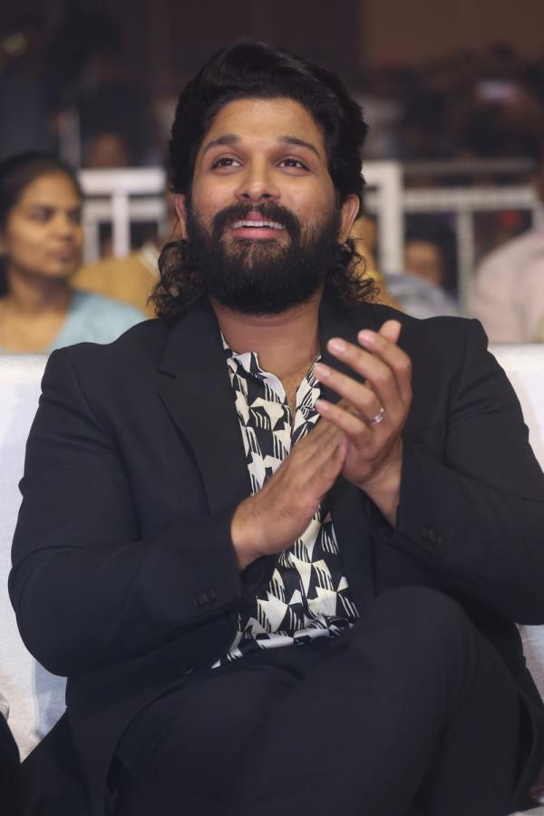 allu-arjun-stills-4-14.jpg