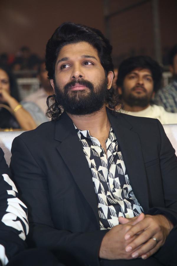 allu-arjun-stills-4-4.jpg