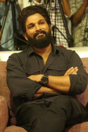 allu-arjun-stills-5-13.jpg
