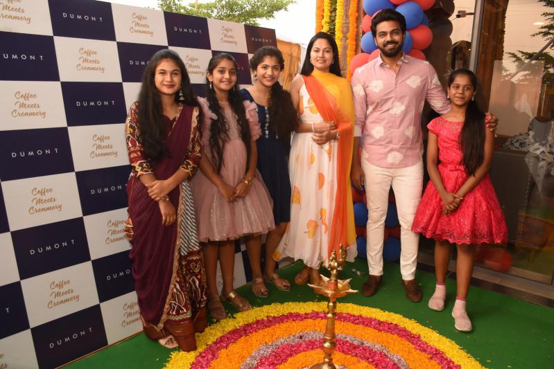 ambati-arjun-suhasini-launches-the-39th-store-of-dumont-coffee-in-tellapur-17.jpg