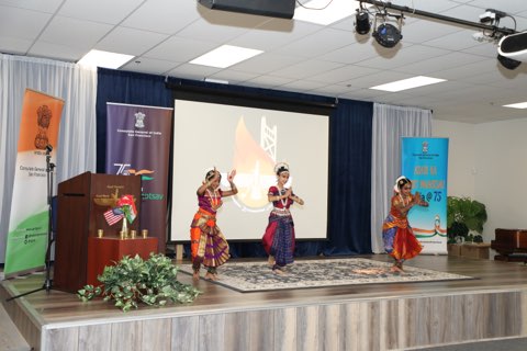 american-indians-celebrated-azadi-ka-amrit-mahotsav-in-sacramento-15.jpg