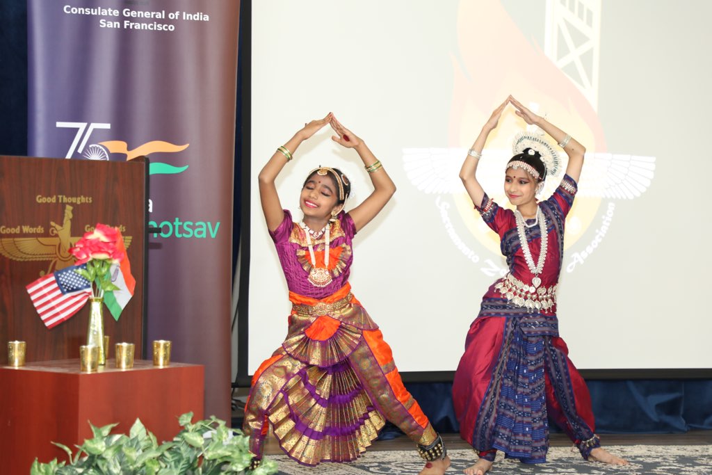 american-indians-celebrated-azadi-ka-amrit-mahotsav-in-sacramento-9.jpg
