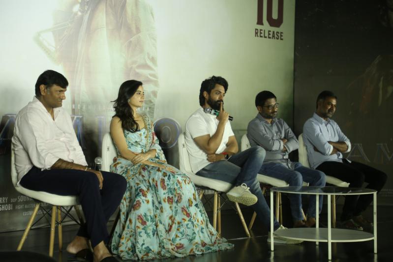amigos-press-meet-stills-14.jpg