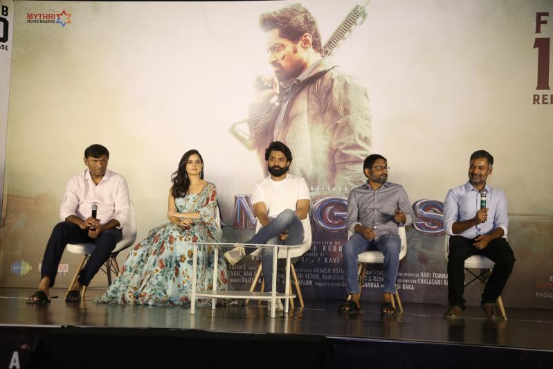 amigos-press-meet-stills-15.jpg
