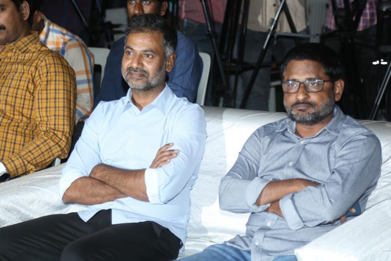 amigos-press-meet-stills-3.jpg