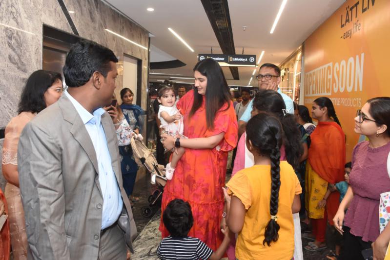 anam-mirza-launch-hunyhunys-first-store-in-hyderabad-16.jpg