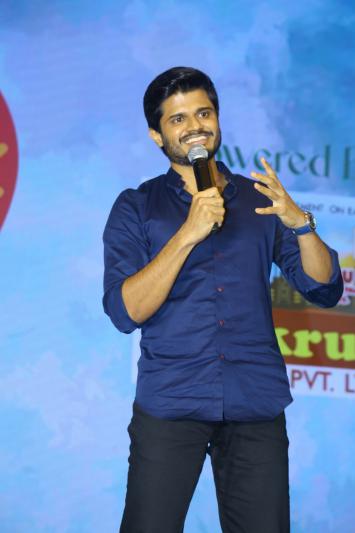 anand-deverakonda-stills-10.jpg