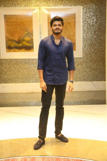 anand-deverakonda-stills-4.jpg