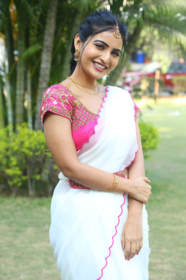 ananya-nagalla-stills-4-17.jpg