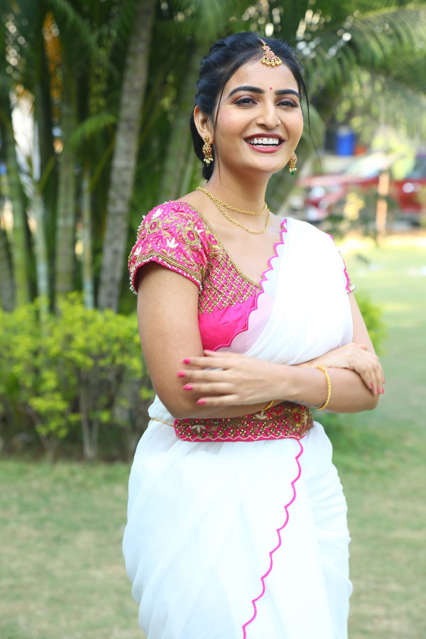 ananya-nagalla-stills-4-18.jpg
