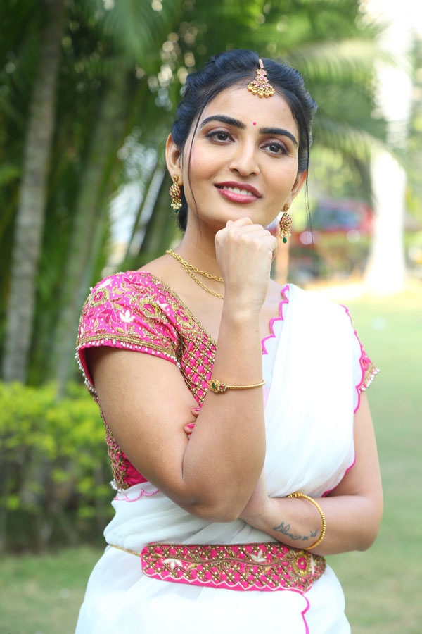 ananya-nagalla-stills-4-25.jpg