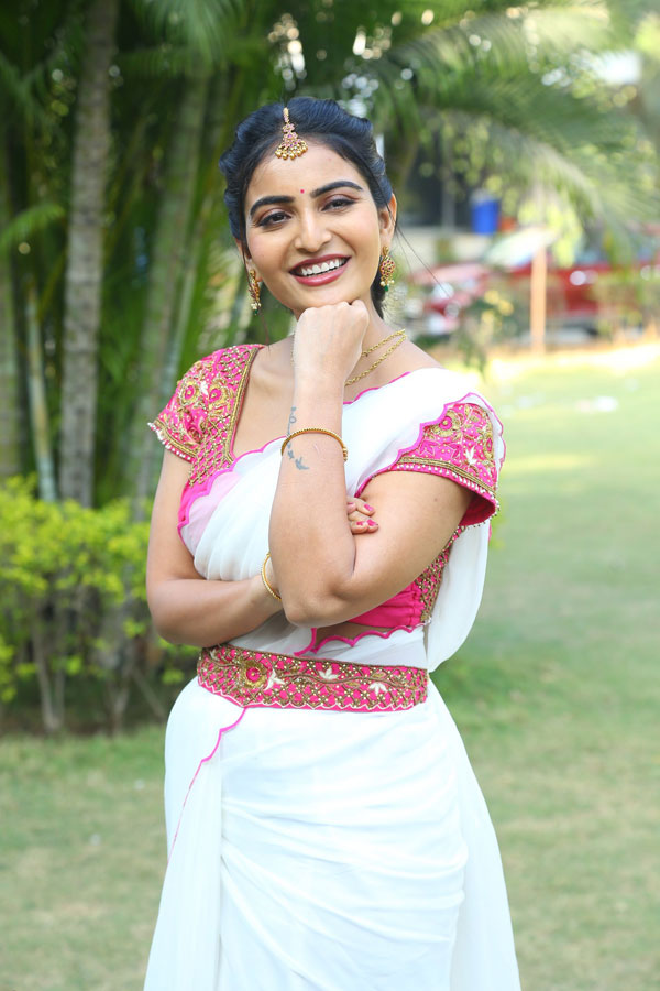 ananya-nagalla-stills-4-9.jpg