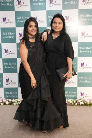 anasuya-bharadwaj-launch-neelias-exclusive-925-24.jpg