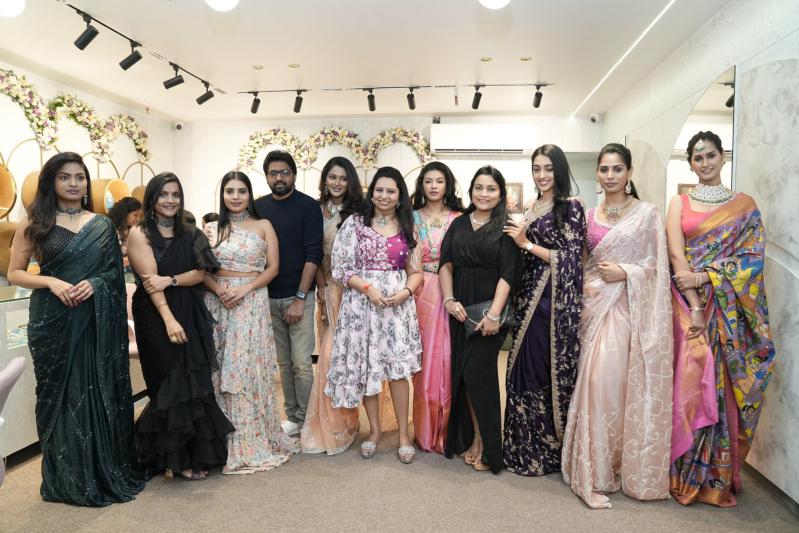 anasuya-bharadwaj-launch-neelias-exclusive-925-25.jpg