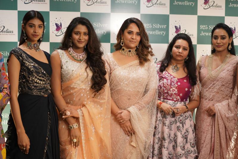 anasuya-bharadwaj-launch-neelias-exclusive-925-35.jpg