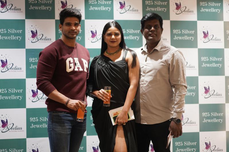 anasuya-bharadwaj-launch-neelias-exclusive-925-8.jpg