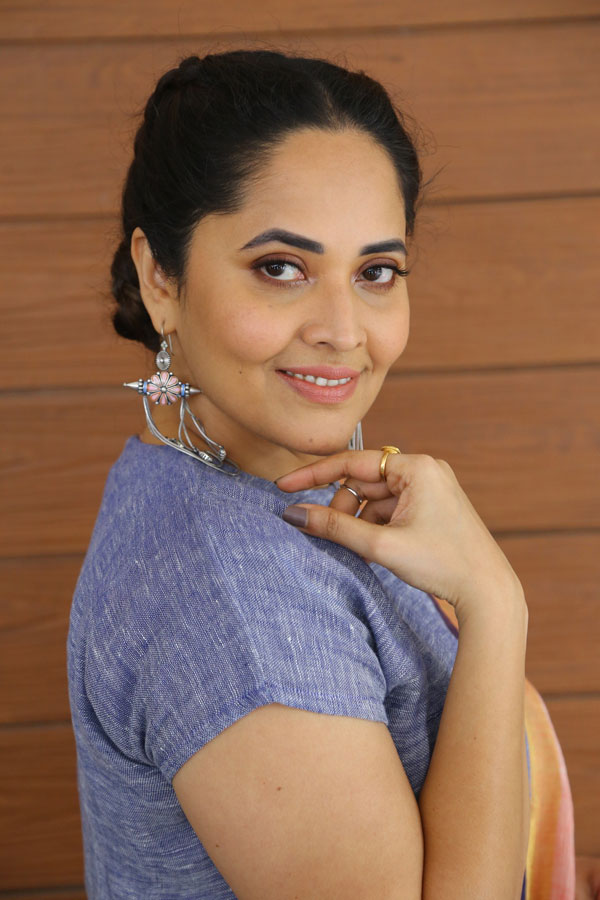 anasuya-stills-2-22.jpg