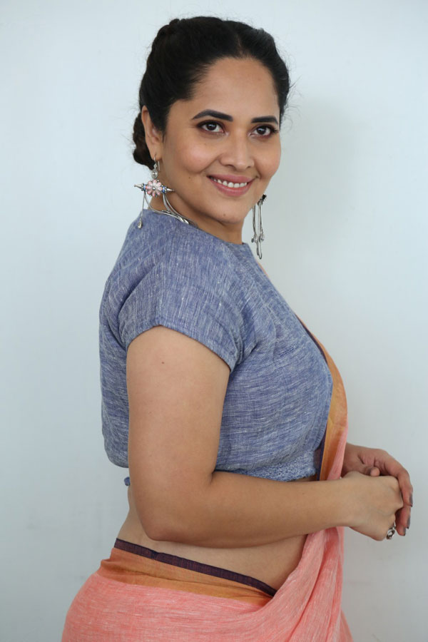anasuya-stills-2-23.jpg