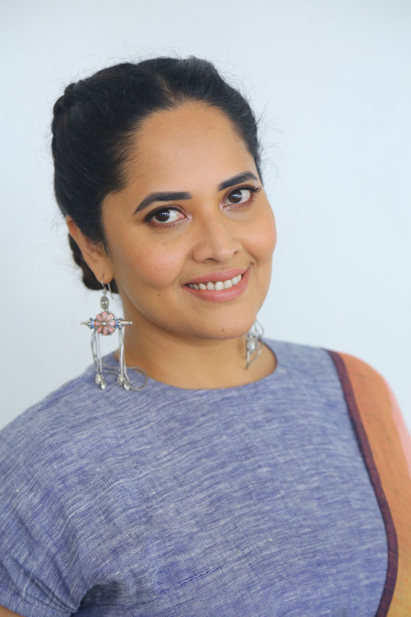 anasuya-stills-2-9.jpg